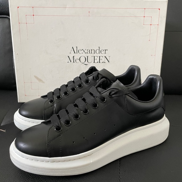 Alexander McQueen size 8